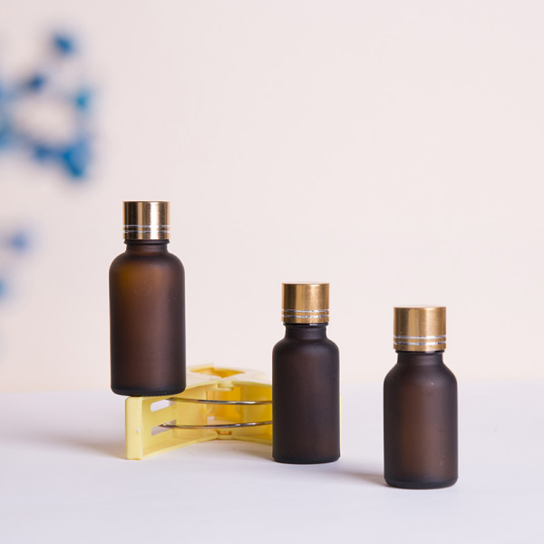 蒙砂瓶厂家细说蒙砂玻璃特点区分